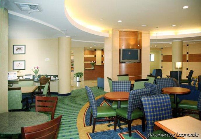 Springhill Suites Bakersfield Bagian luar foto